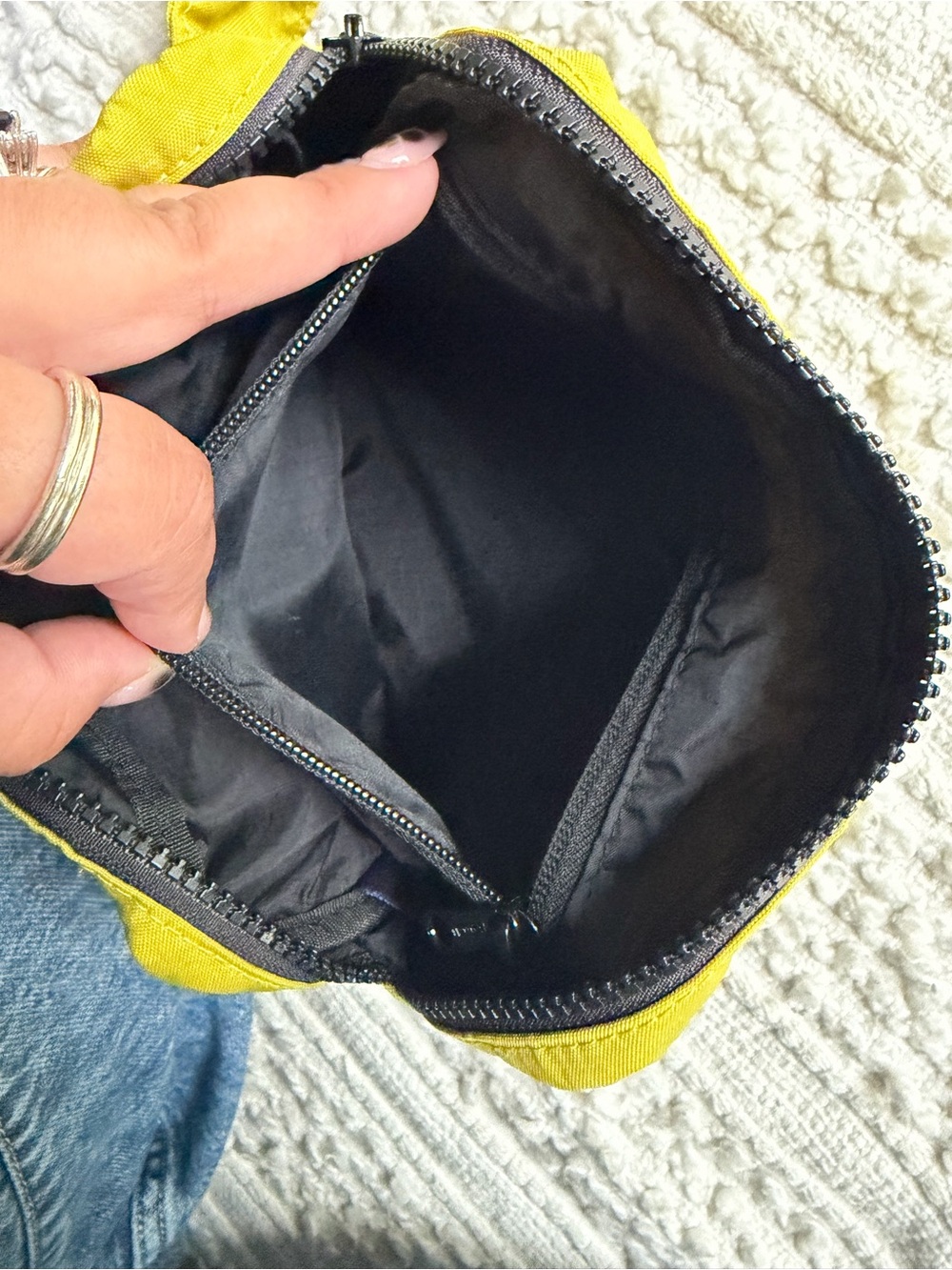 BAGGU Chartreuse Fanny - Picture 5 of 8